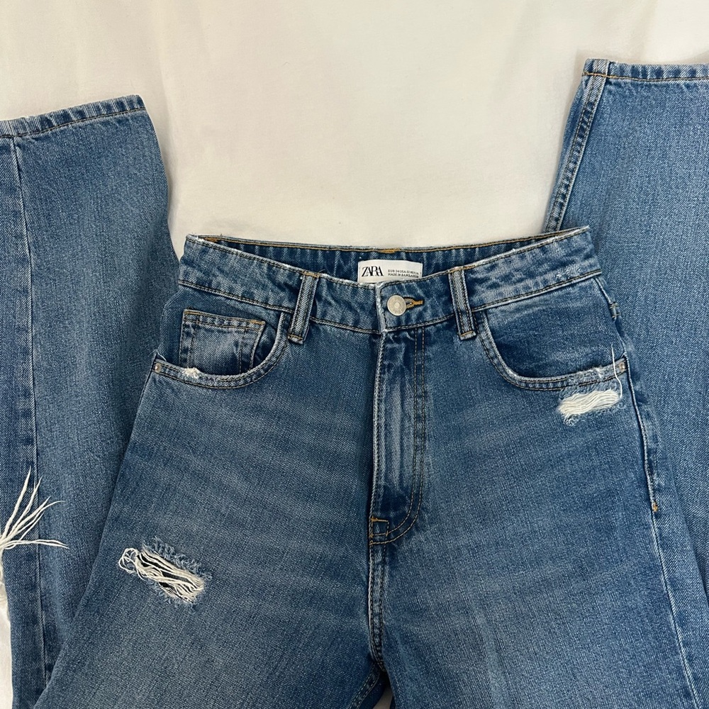 Zara Women's Classic Blue Straight Leg Jeans